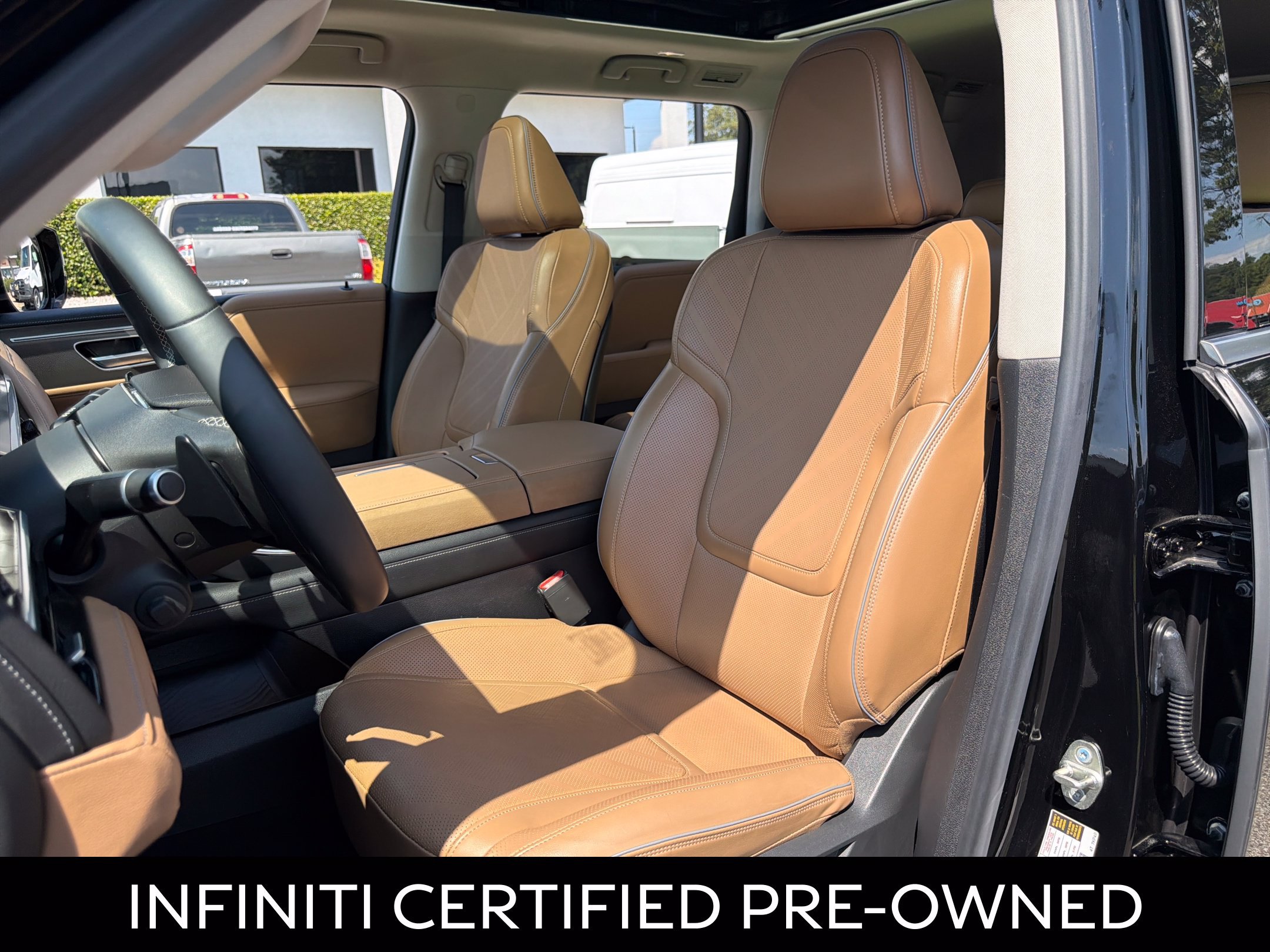 Certified 2025 INFINITI QX80 Luxe RWD image 29