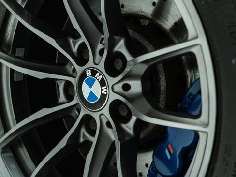 Used 2015 BMW M4 Convertible image 22