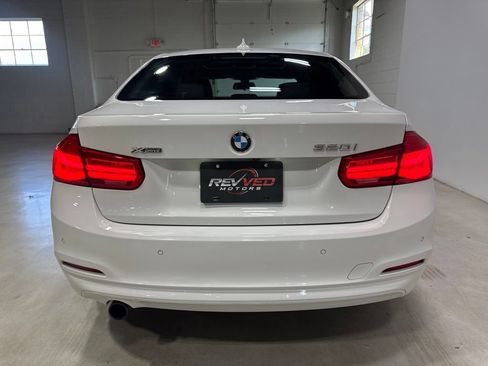 Used 2016 BMW 320i xDrive Sedan AWD/4WD image 6