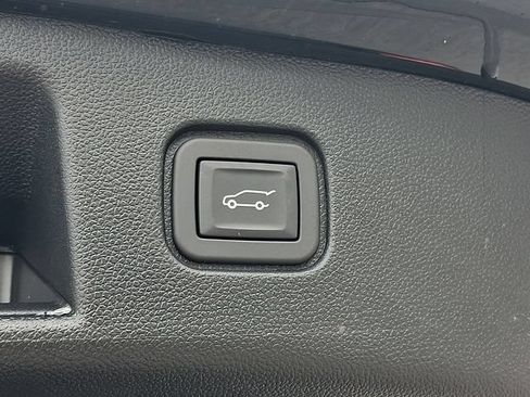 Used 2024 Chevrolet Blazer EV LT AWD/4WD image 37