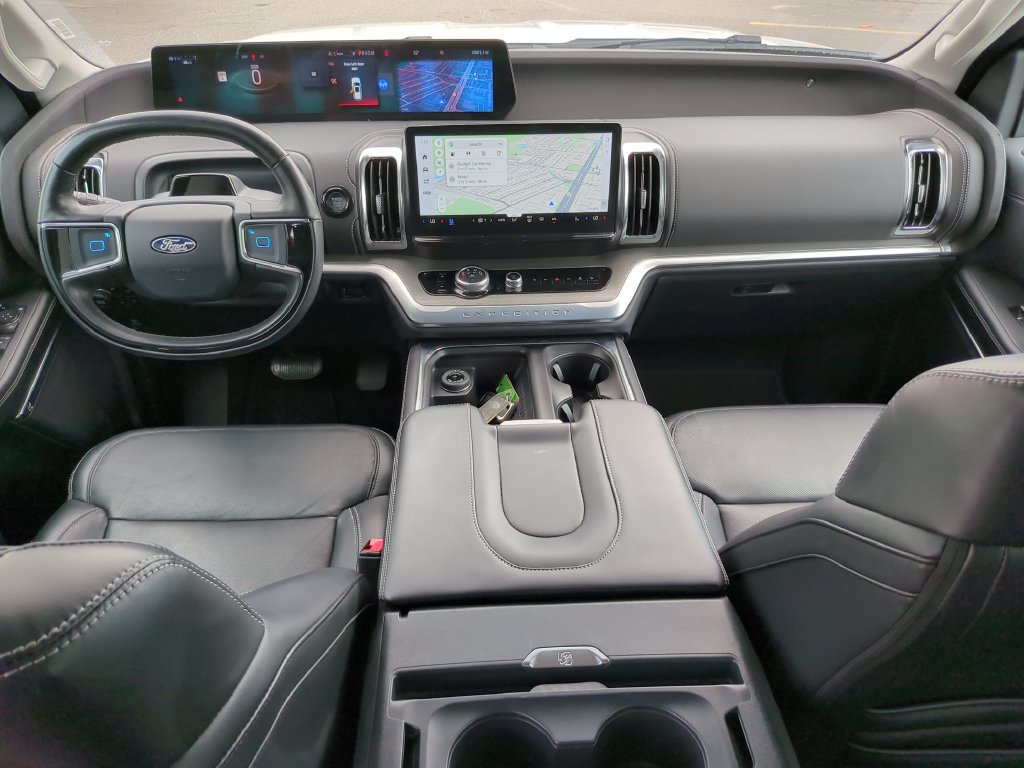 Certified 2025 Ford Expedition Platinum AWD/4WD image 17
