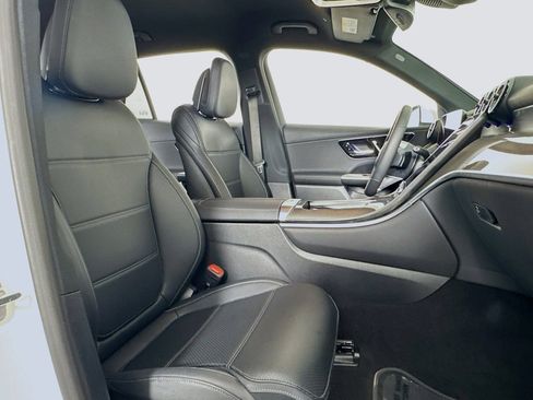 Certified 2026 Mercedes-Benz GLC 300 image 6