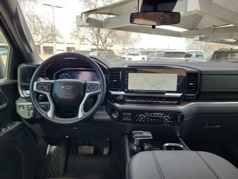 Used 2023 Chevrolet Silverado 1500 LT Trail Boss w/ Protection Package image 6