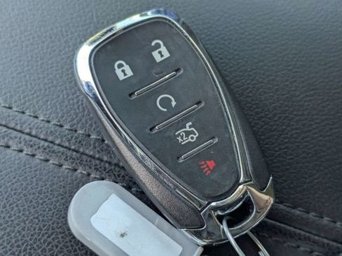 Used 2018 Chevrolet Malibu LT w/ LPO, Convenience Package 2 image 30