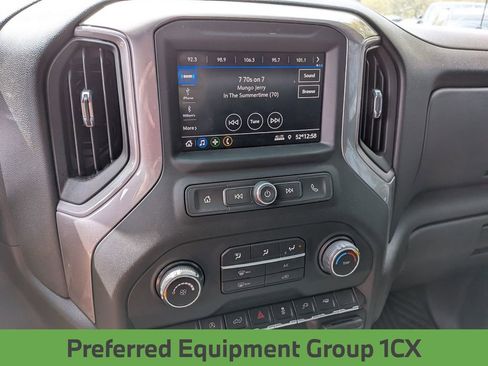 Used 2022 Chevrolet Silverado 1500 Custom RWD image 9