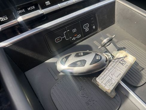 Used 2025 Hyundai Santa Fe SEL image 23