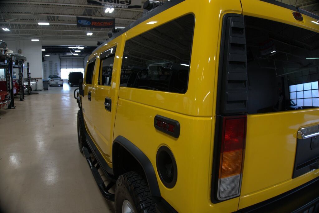 Used 2003 HUMMER H2 w/ Preferred Equipment Group AWD/4WD image 19