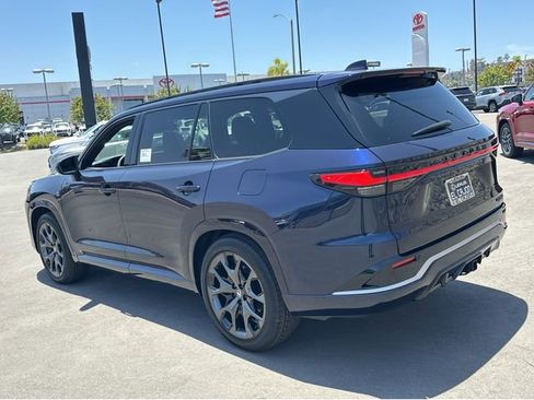 New 2026 Lexus TX 500h AWD image 4