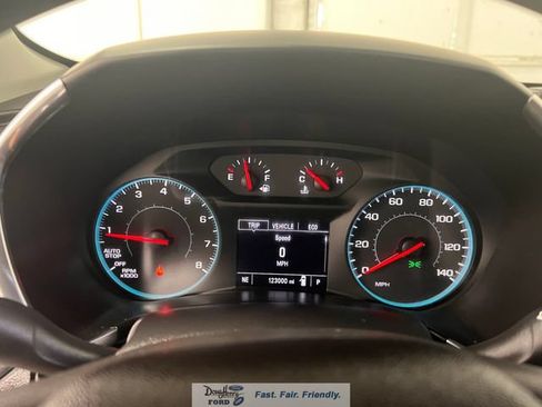 Used 2018 Chevrolet Equinox LS FWD image 46