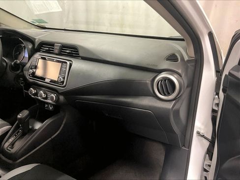 Used 2025 Nissan Versa S w/ Trunk Package image 13