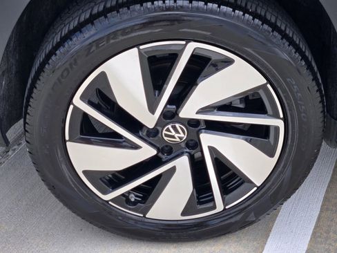 Used 2024 Volkswagen Atlas SEL AWD/4WD image 10