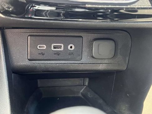 Used 2023 Buick Encore GX Select FWD image 24