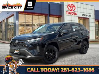 New 2025 Toyota RAV4 LE video 1