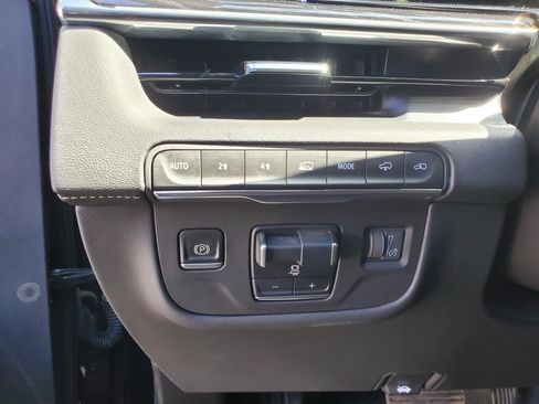 Used 2021 Cadillac Escalade Sport w/ Driver Assist Tech Package AWD/4WD image 43