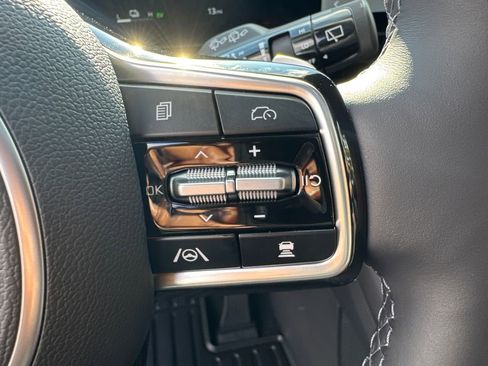 New 2026 Kia Carnival SX Prestige image 24