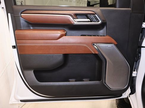 Used 2024 GMC Sierra 3500 Denali Ultimate image 10