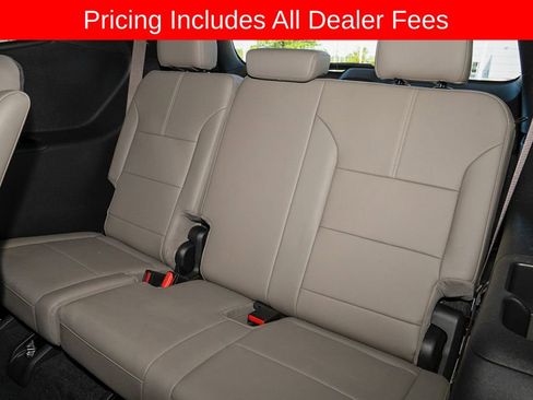 Used 2024 GMC Acadia Elevation w/ Luxury Package FWD image 12