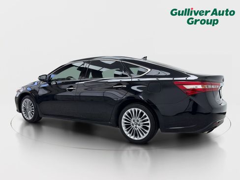 Used 2016 Toyota Avalon Limited FWD image 4
