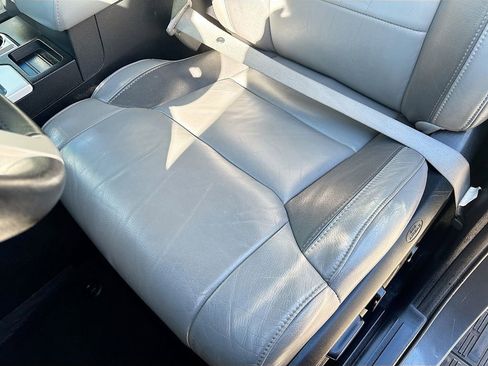 Used 2021 Toyota Tundra Limited w/ Limited Premium Package RWD image 19