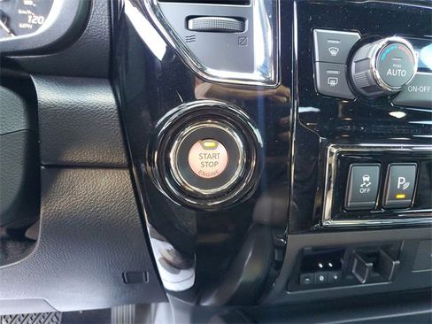 Certified 2024 Nissan Titan Platinum Reserve w/ Moonroof Package image 23