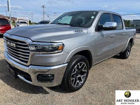 Used 2025 RAM 1500 Laramie AWD/4WD image 1