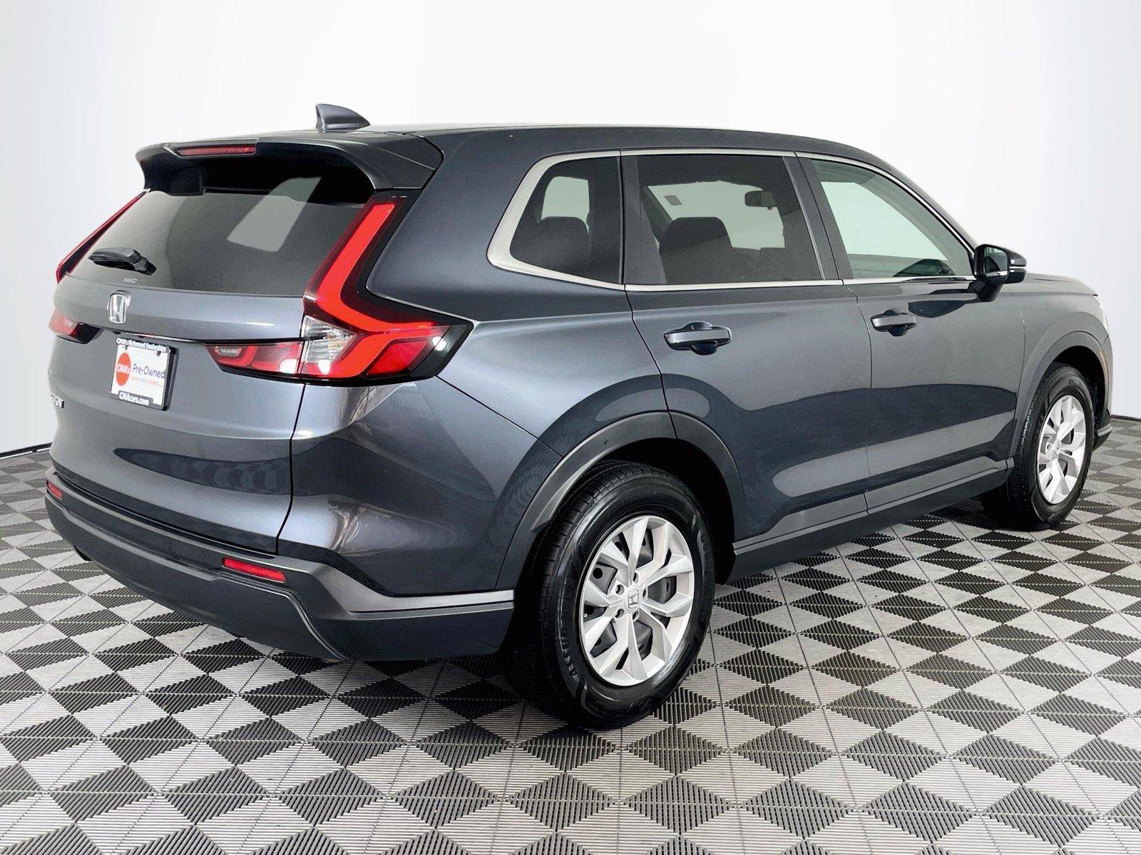 Used 2025 Honda CR-V LX image 11