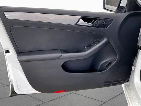 Used 2017 Volkswagen Jetta S FWD image 20