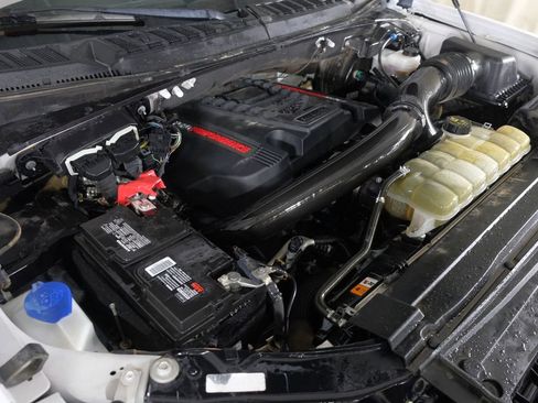 Used 2020 Ford F150 Raptor w/ Equipment Group 802A Luxury image 49