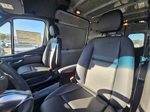 New 2026 Mercedes-Benz Sprinter 2500 image 21
