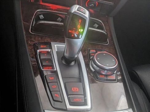 Used 2015 BMW 740Li image 12