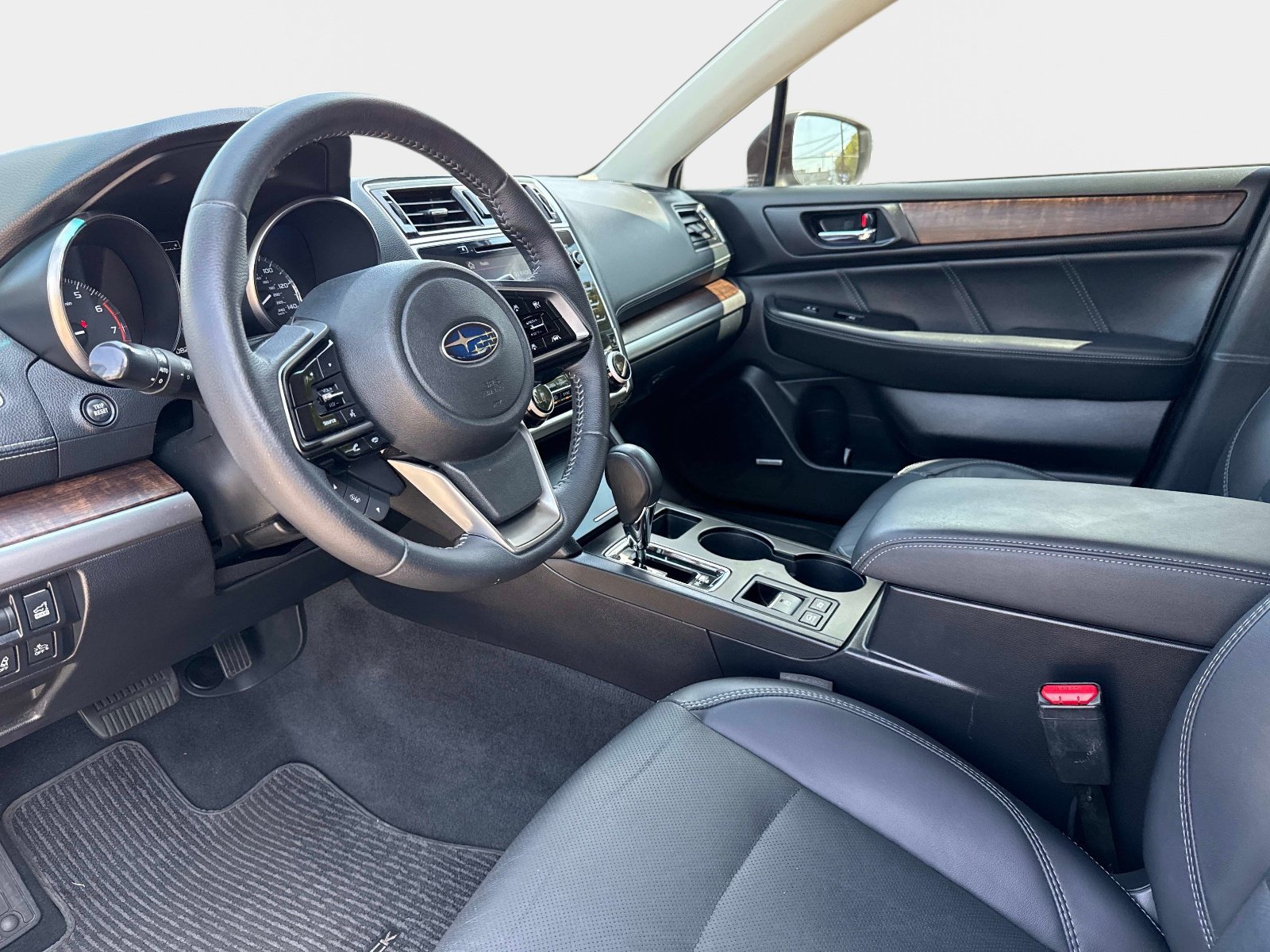 Used 2019 Subaru Outback 2.5i Limited AWD/4WD image 34