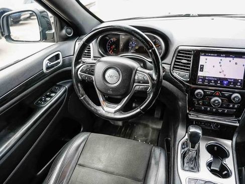 Used 2020 Jeep Grand Cherokee Altitude AWD/4WD image 17