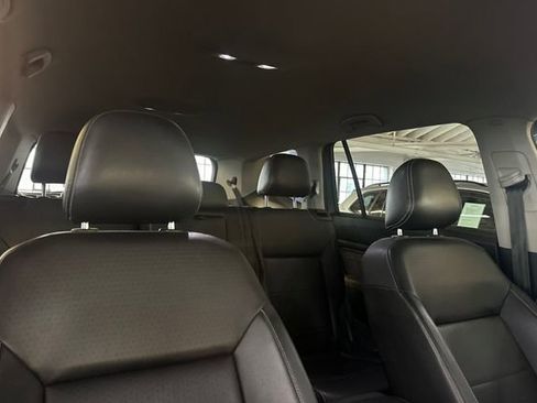 Used 2021 Volkswagen Atlas SE image 21