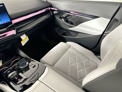 New 2026 BMW i5 eDrive40 w/ M Sport Package image 24
