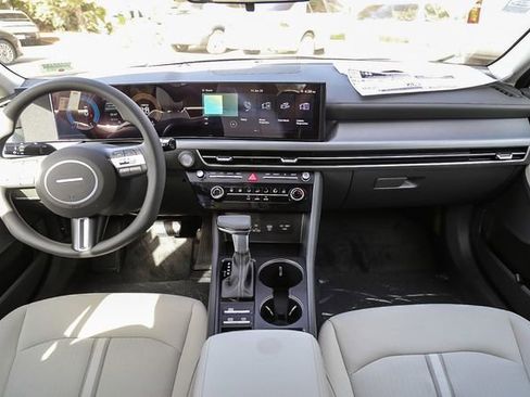 Certified 2025 Hyundai Sonata SE image 13