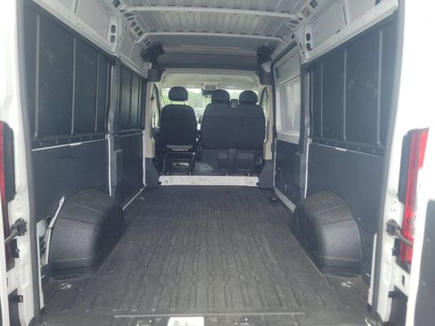 Used 2022 RAM ProMaster 2500 FWD image 7