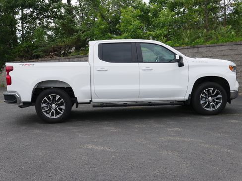 Certified 2025 Chevrolet Silverado 1500 LT AWD/4WD image 7