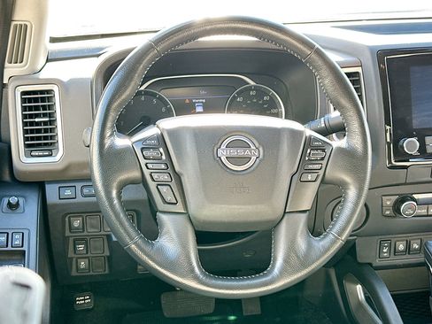 Used 2024 Nissan Frontier SV w/ SV Convenience Package image 18