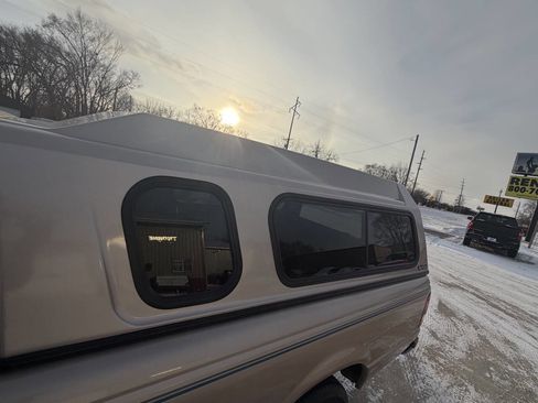 Used 1994 Ford Ranger XLT image 2