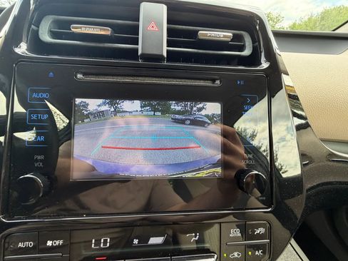 Used 2016 Toyota Prius Two FWD image 27