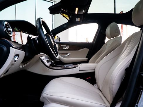 Used 2021 Mercedes-Benz E 350 Sedan image 18