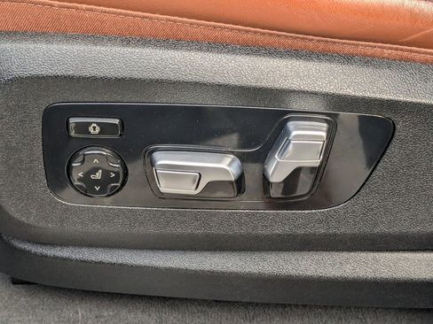 Used 2022 BMW X5 xDrive40i w/ M Sport Package image 7