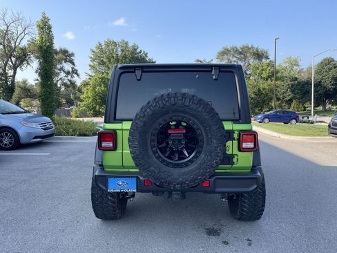 Used 2025 Jeep Wrangler Unlimited Sport AWD/4WD image 11