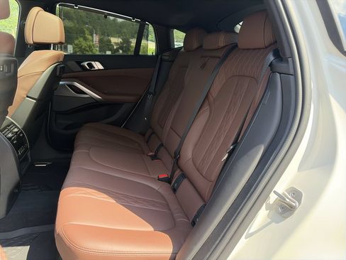Used 2023 BMW X6 xDrive40i w/ Executive Package AWD/4WD image 32