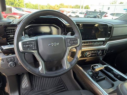 Used 2024 Chevrolet Silverado 1500 RST w/ Z71 Off-Road Package AWD/4WD image 22