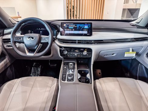 New 2026 INFINITI QX60 Luxe image 14