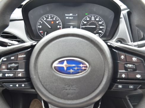 Used 2024 Subaru Crosstrek 2.0i Premium image 6