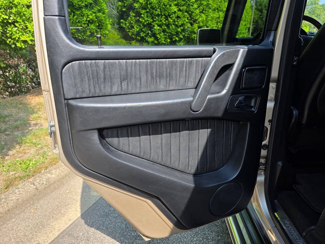 Used 2004 Mercedes-Benz G 500 image 24