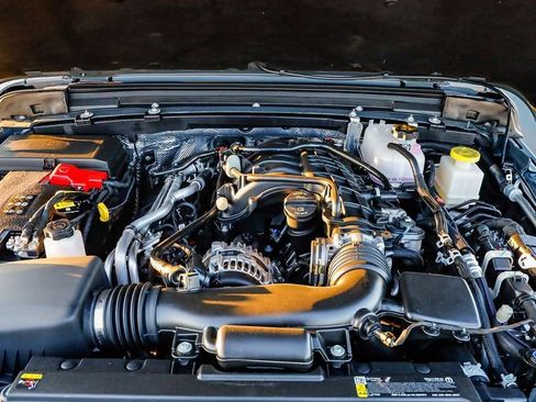 New 2025 Jeep Gladiator Sport image 28