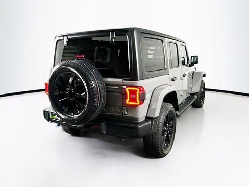 Used 2023 Jeep Wrangler Sahara w/ Cold Weather Group image 9